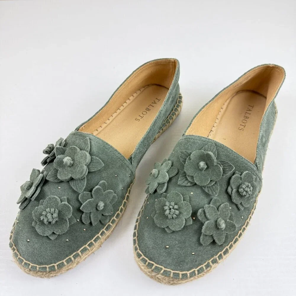 EUC Tablots Izzy Sage Green Floral Suede Espadrille Flats